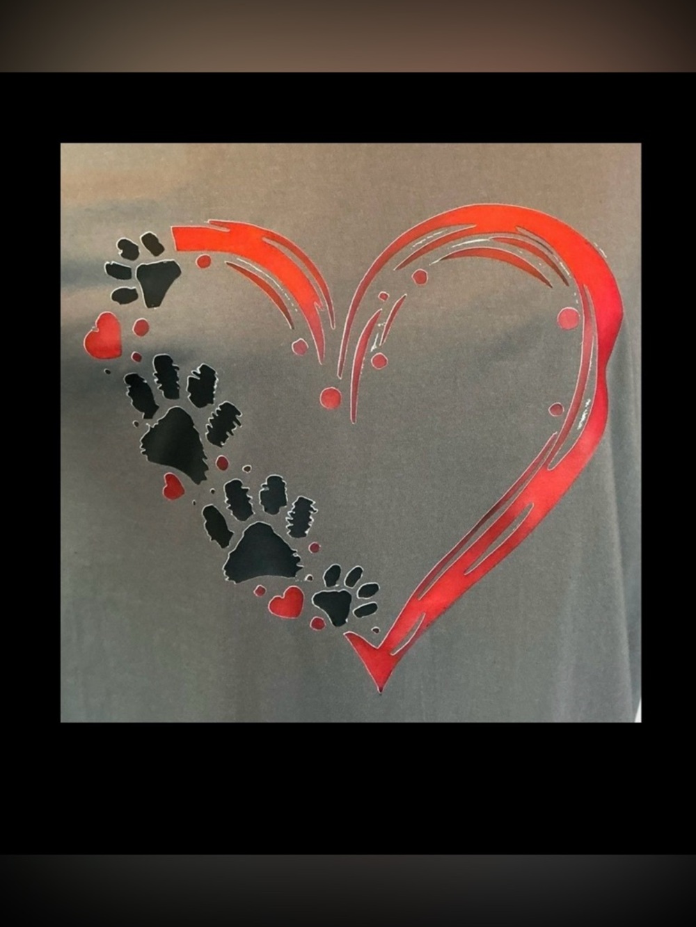 Dog Mom Paw Print Heart Graphic Tee Women’s XL Grey Red Gift